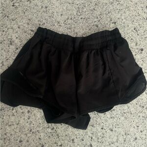 Lululemon shorts “2,5